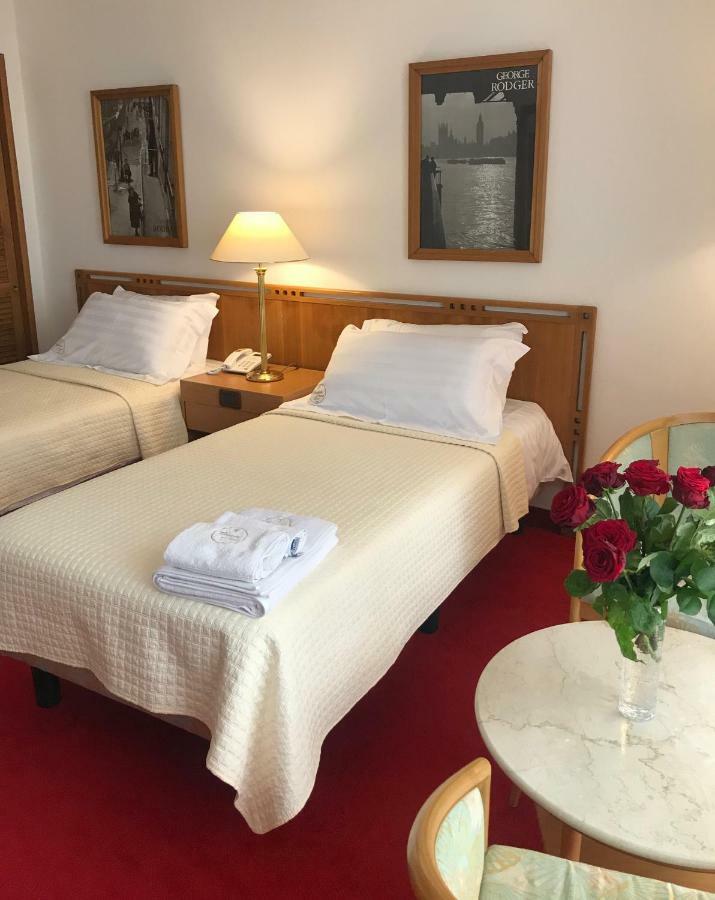 Chateau Linza Resort Tirana Esterno foto