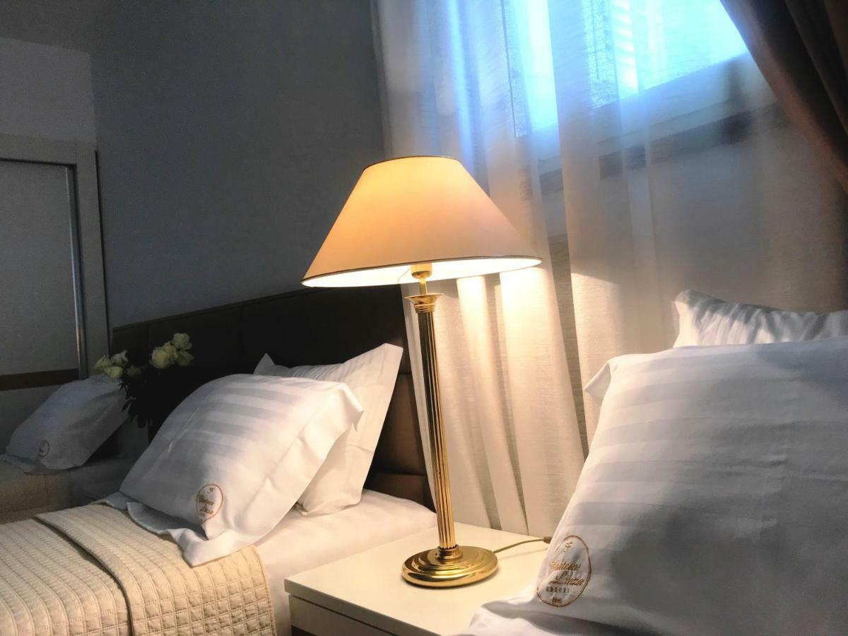 Chateau Linza Resort Tirana Esterno foto