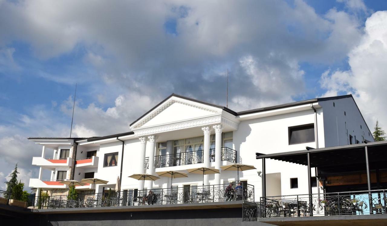 Chateau Linza Resort Tirana Esterno foto