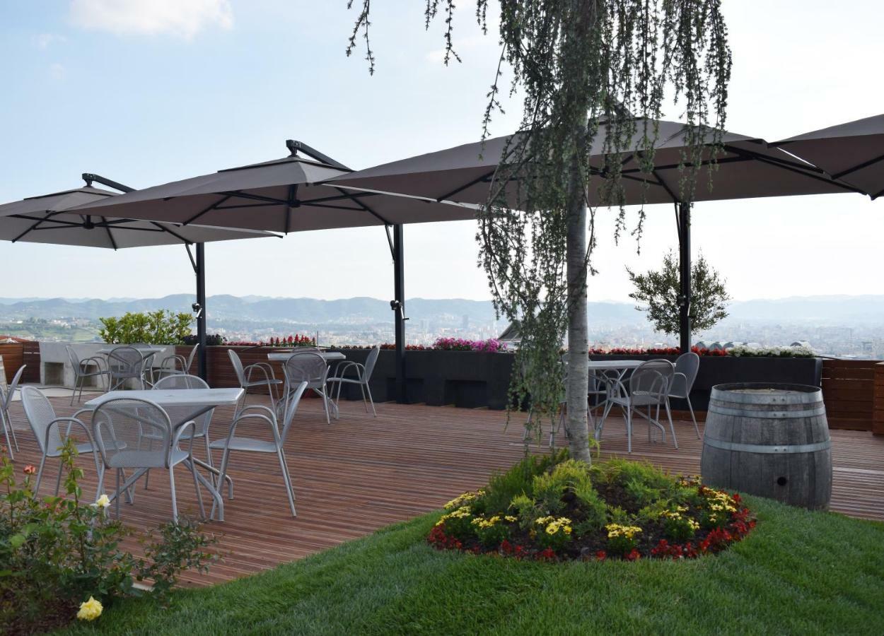 Chateau Linza Resort Tirana Esterno foto